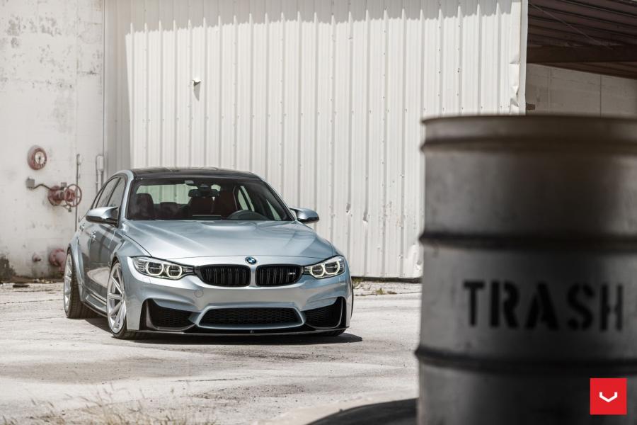  BMW M3 Sedan on Vossen Wheels (VFS10) 2017 года  (фото 15 из 17)